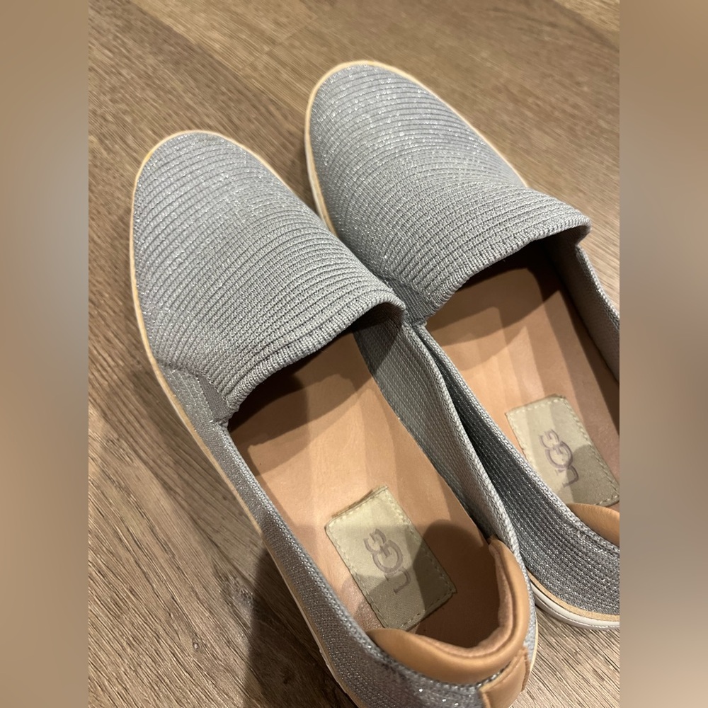 UGG Woman Sammy Slip Shoe - Silver Knit US9 - Picture 5 of 8